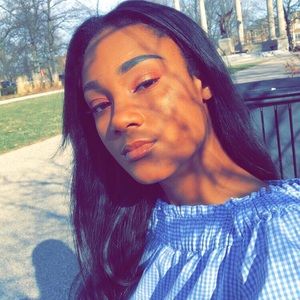 Meet your Posher, Jasmine